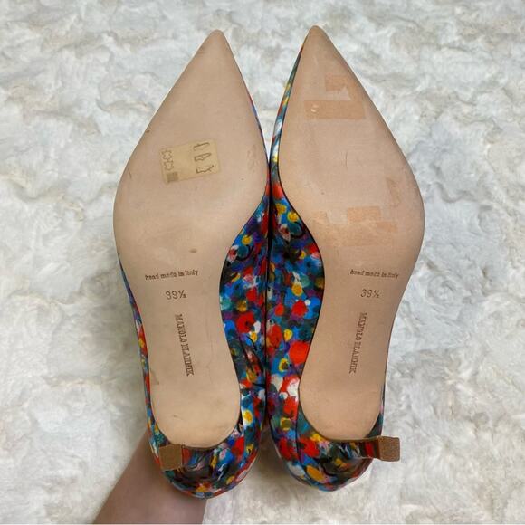 Manolo Blahnik Multicolor Floral Print Satin Pointed Toe Pumps Heels Size 39.5 - Picture 12 of 16